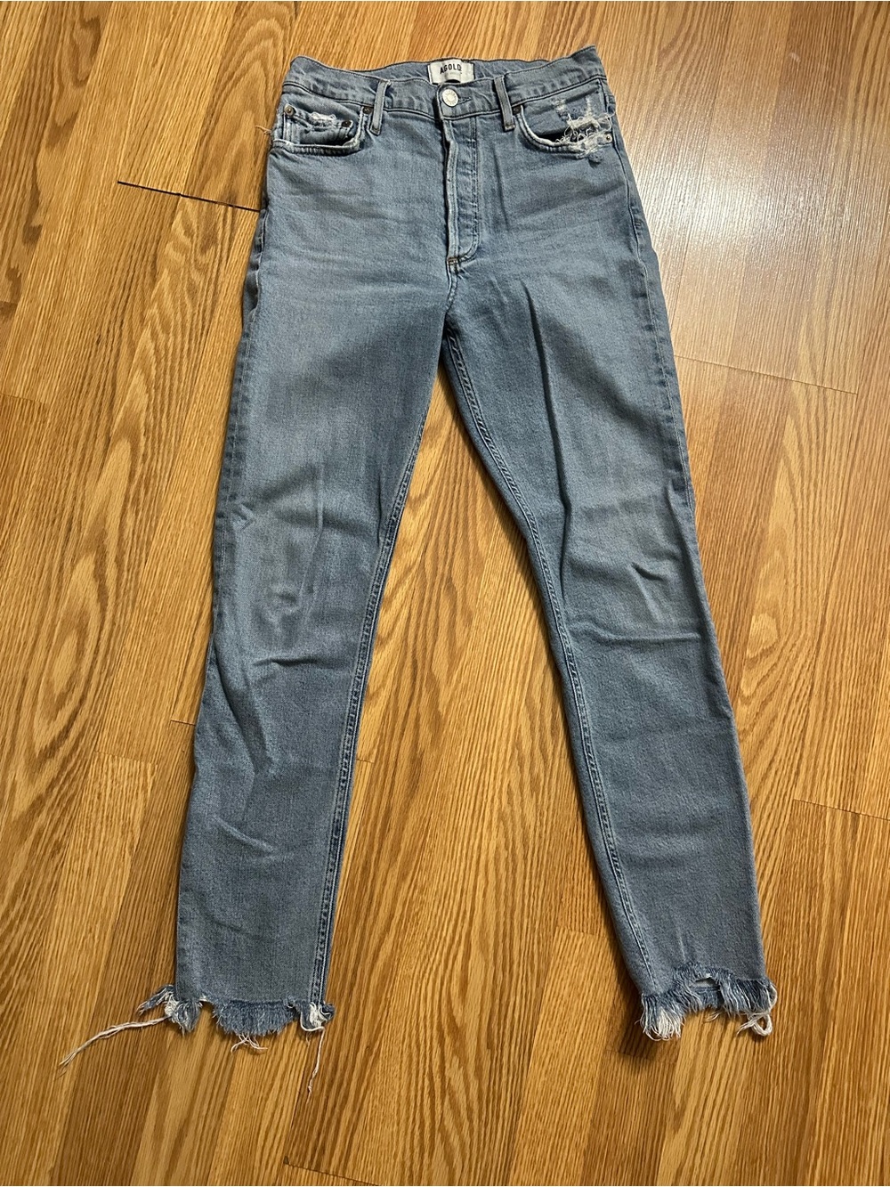 Agolde Women’s Skinny Jeans in Washed Blue with Frayed Hem